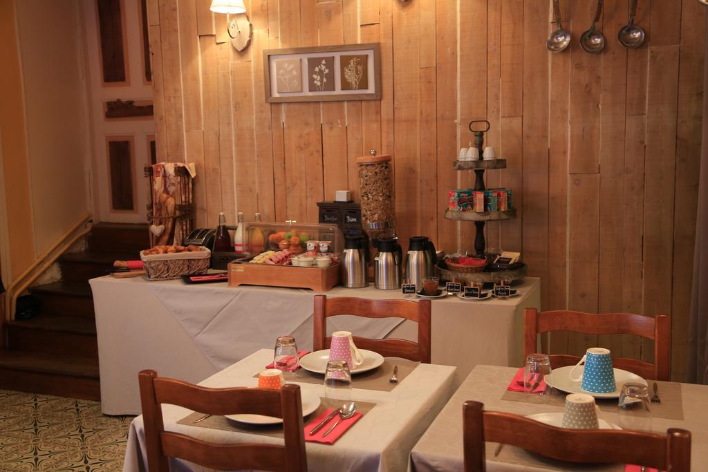 Auberge De La Paix Briançon Buitenkant foto